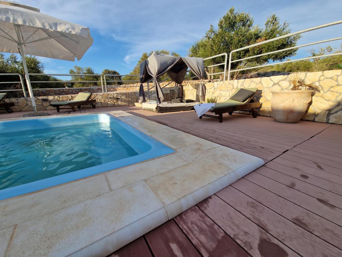 Beach House Danica - Resort & Tavern Bain, Free Transport, Pool, Island Of Zut - Kornati Pristanisce Exterior foto